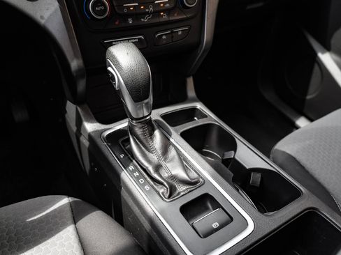 Used 2019 Ford Escape SE image 23