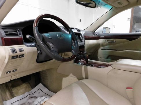 Used 2008 Lexus LS 460 image 29