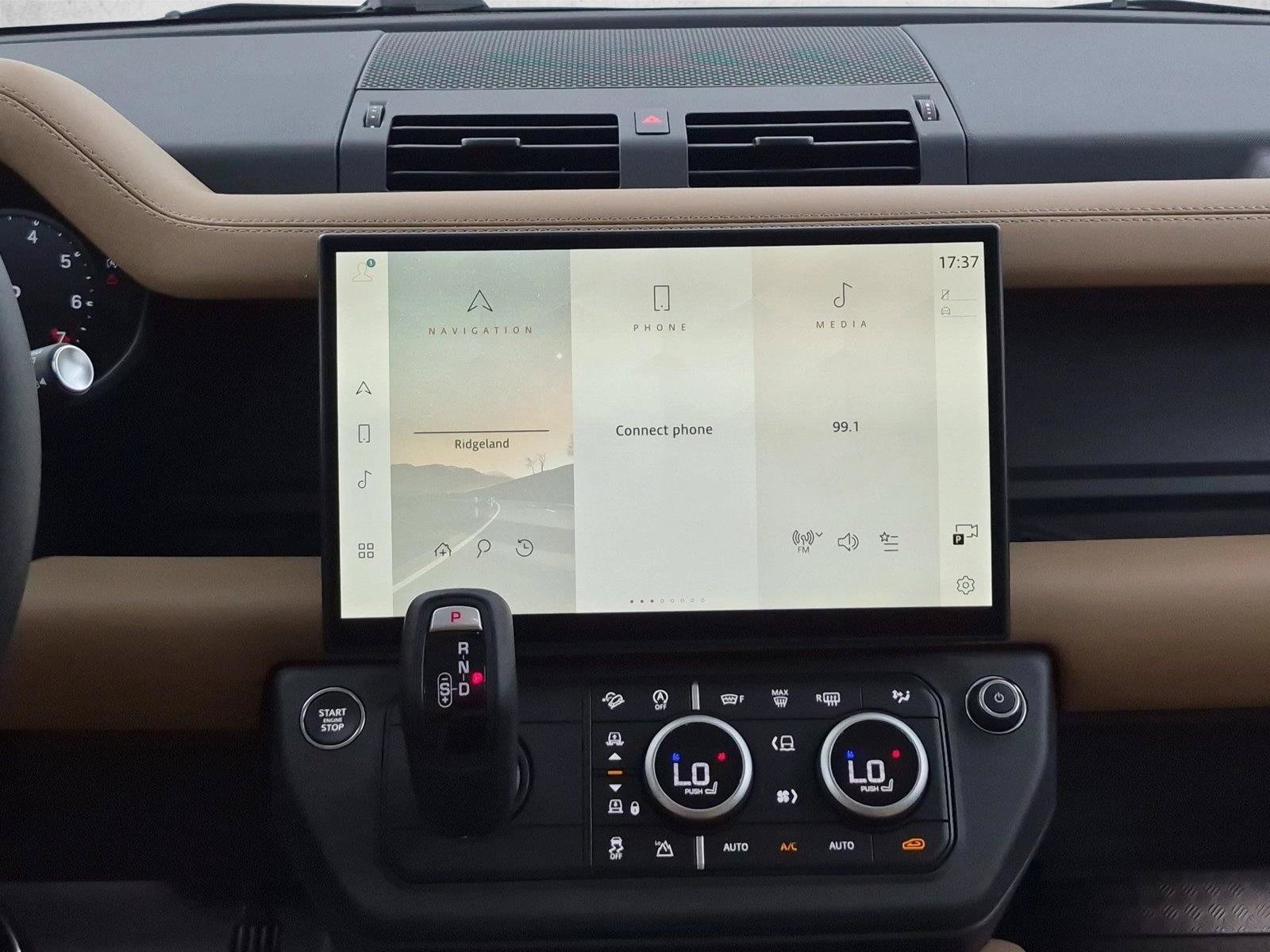 New 2026 Land Rover Defender 110 S AWD/4WD image 12