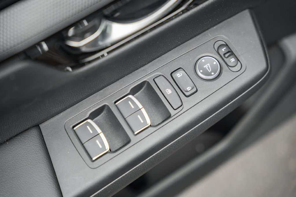 Certified 2026 Honda CR-V EX-L image 39