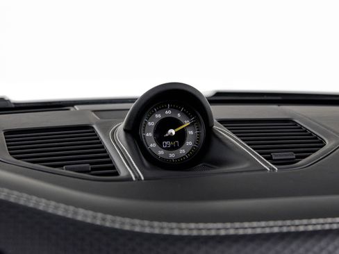 Used 2024 Porsche 911 GT3 image 29