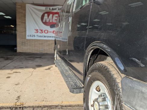 Used 2012 Chevrolet Express 3500 LT w/ LT Preferred Equipment Group image 16