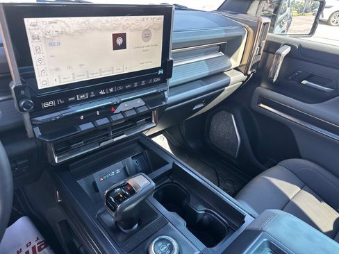 Used 2025 GMC Hummer EV 3X AWD/4WD image 23