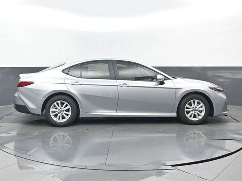 New 2026 Toyota Camry LE FWD image 2