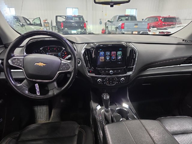 Used 2018 Chevrolet Traverse Premier w/ Redline Edition AWD/4WD image 4
