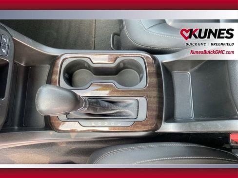 Used 2022 GMC Canyon Elevation image 34