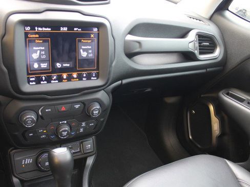 Used 2019 Jeep Renegade Limited w/ UConnect 8.4 Nav Group image 14