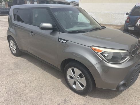 Used 2015 Kia Soul FWD image 7