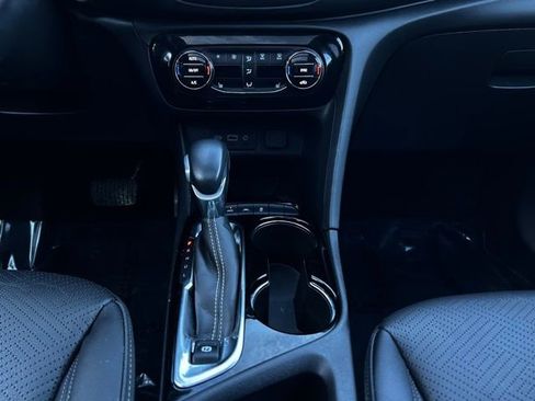 Used 2023 Buick Encore GX Essence w/ Experience Buick Package image 24