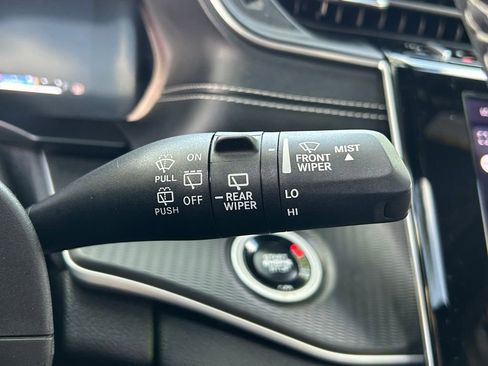 Certified 2024 Jeep Grand Cherokee Altitude image 51