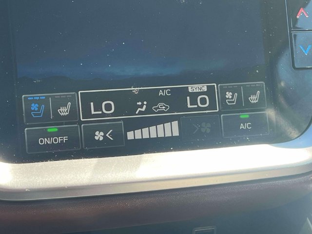 Used 2023 Subaru Outback Touring XT AWD/4WD image 33