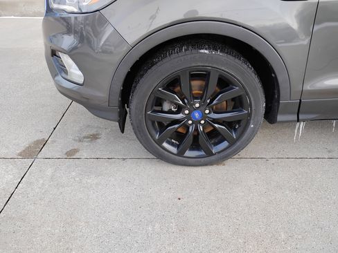 Used 2018 Ford Escape SE w/ Ford Safe & Smart Package image 23