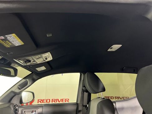 Used 2023 Toyota Tacoma TRD Off-Road image 22