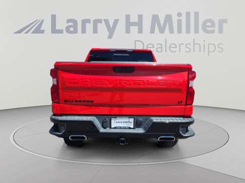 Used 2019 Chevrolet Silverado 1500 LT Trail Boss AWD/4WD image 4