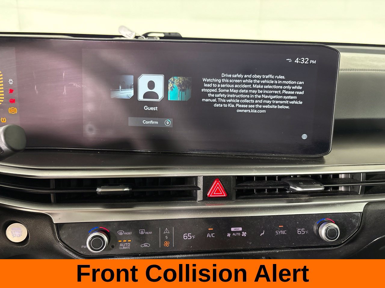 Used 2024 Kia Sorento S w/ Panoramic Sunroof Package FWD image 18