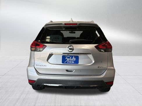 Used 2017 Nissan Rogue SV AWD/4WD image 6