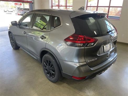 Used 2018 Nissan Rogue S AWD/4WD image 5