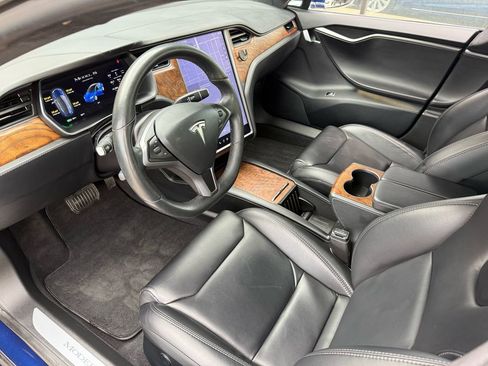 Used 2020 Tesla Model S AWD image 2