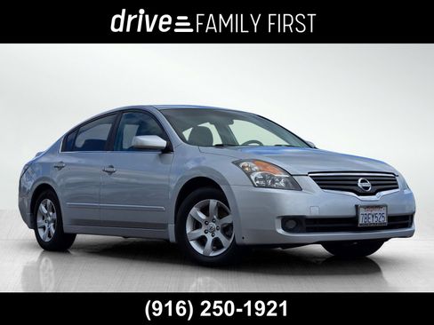 Used 2008 Nissan Altima 2.5 S FWD image 1
