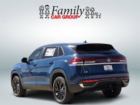 New 2026 Volkswagen Atlas Cross Sport SE image 3