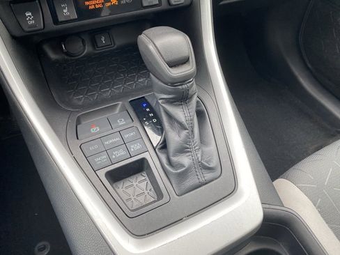 Used 2020 Toyota RAV4 XLE w/ Convenience Package image 11