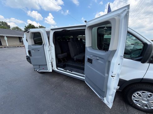 Used 2018 Ford Transit 350 XL RWD image 19