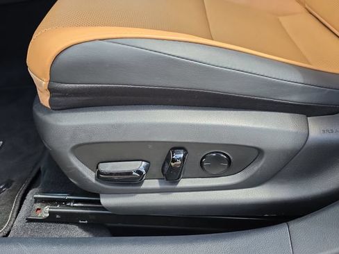Used 2022 Lexus ES 350 w/ Premium Package FWD image 17