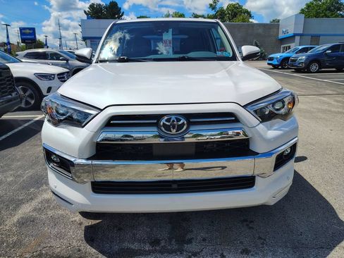 Used 2024 Toyota 4Runner Limited AWD/4WD image 2