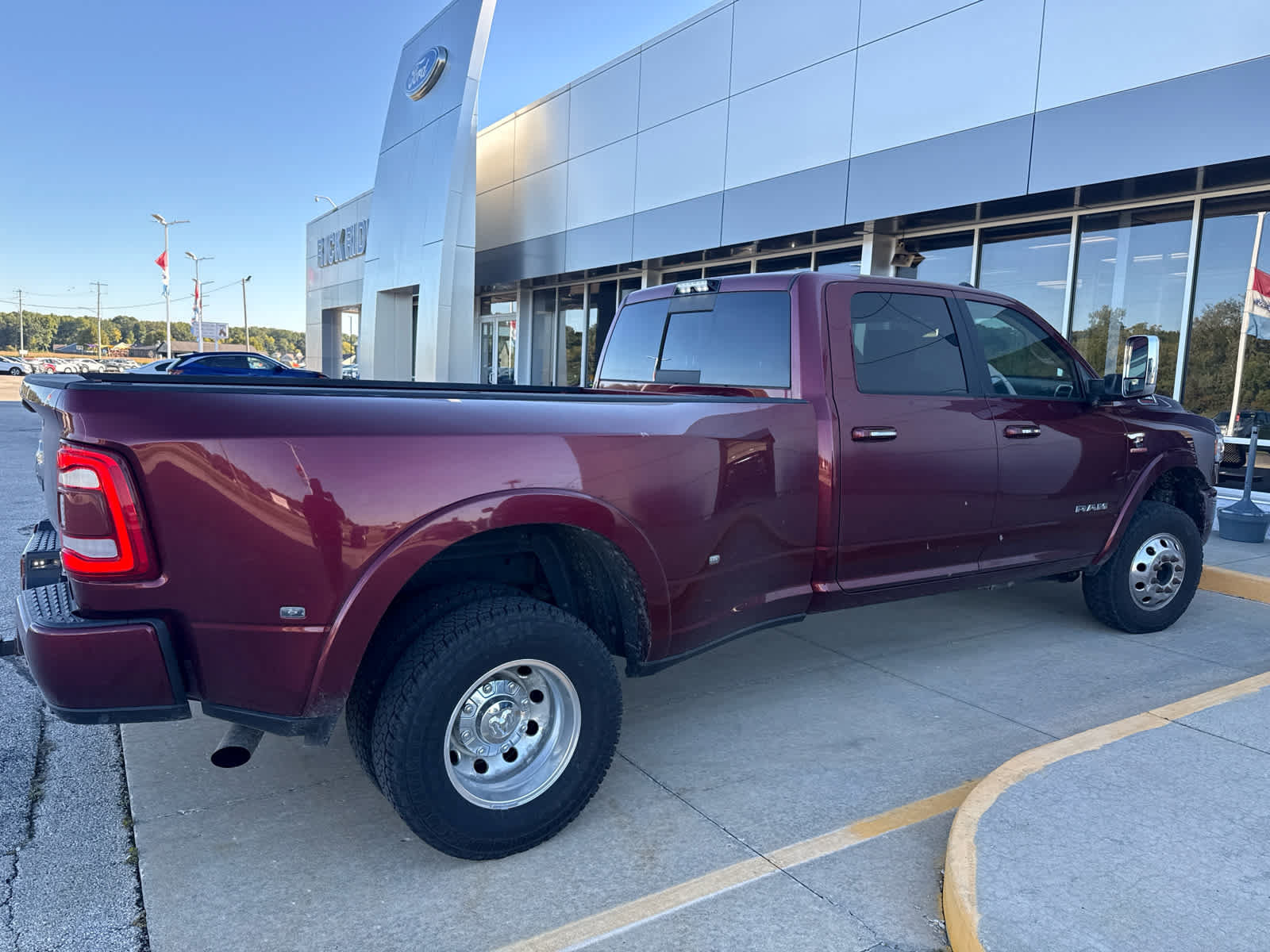 Used 2020 RAM 3500 Laramie AWD/4WD image 5