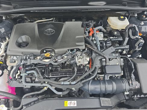 Used 2025 Toyota Camry SE w/ Convenience Package FWD image 28