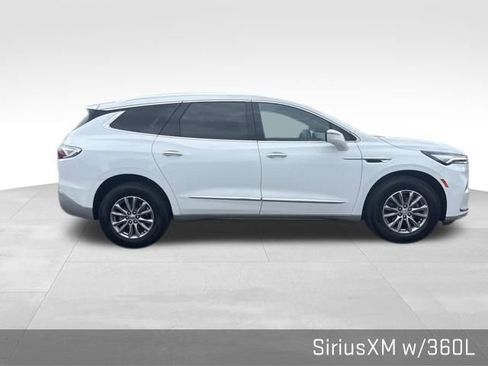 Used 2024 Buick Enclave Premium image 23
