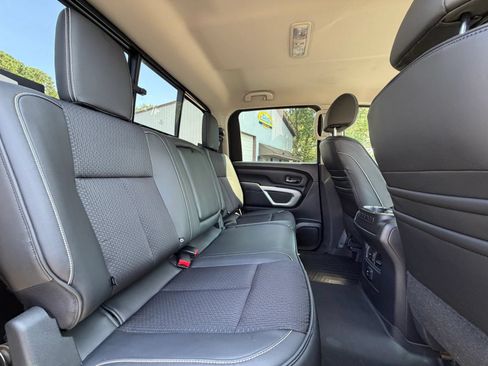 Used 2017 Nissan Titan PRO-4X AWD/4WD image 20