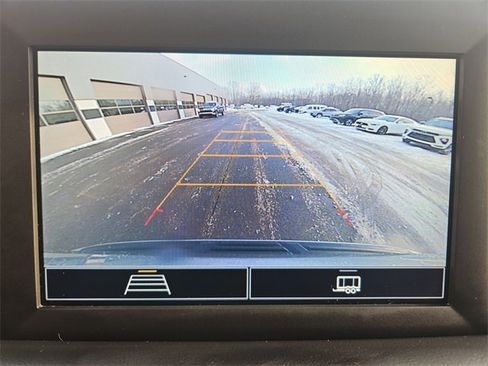 Used 2022 Chevrolet Tahoe LS image 15