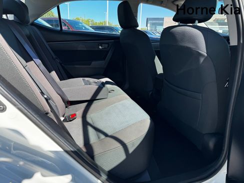 Used 2019 Toyota Corolla LE image 26