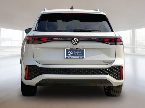 Used 2025 Volkswagen Tiguan SEL R-Line AWD/4WD image 4