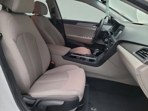Used 2017 Hyundai Sonata SE FWD image 21