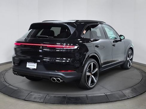 New 2026 Porsche Cayenne S AWD/4WD image 7