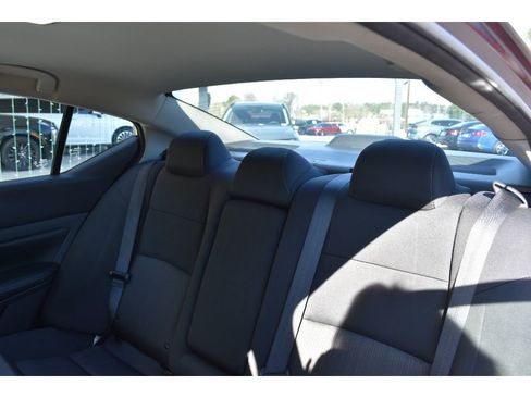 Used 2024 Nissan Altima 2.5 SV image 27