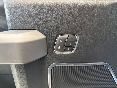 Used 2018 Ford F150 Platinum w/ Equipment Group 701A Luxury image 22