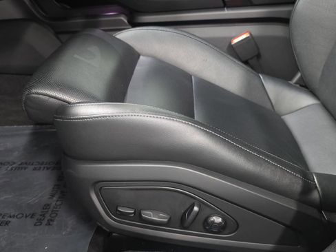 Certified 2023 Porsche Taycan w/ Premium Package RWD image 24