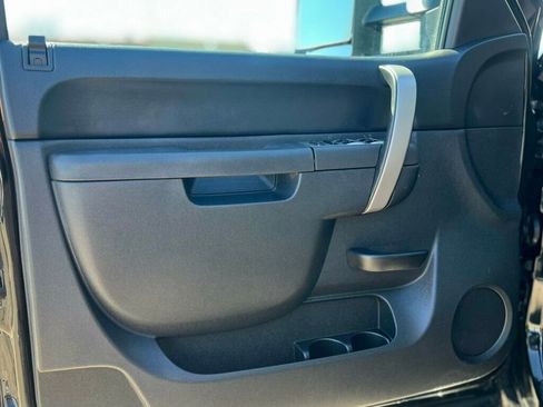 Used 2014 Chevrolet Silverado 2500 LT w/ Z71 Appearance Package image 15