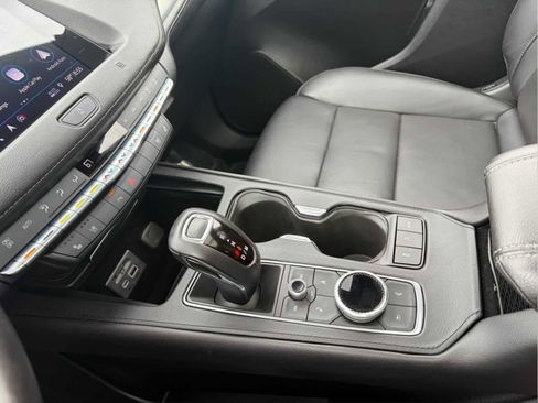 Used 2019 Cadillac XT4 Premium Luxury AWD/4WD image 17