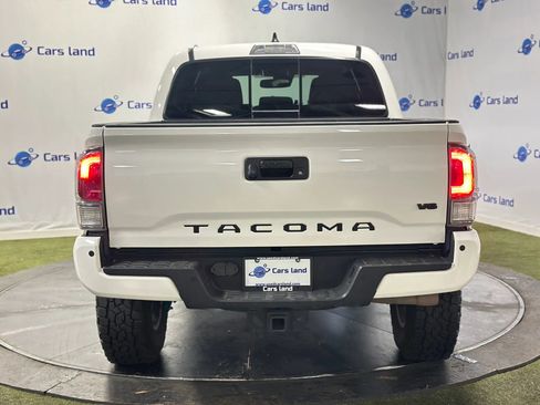 Used 2021 Toyota Tacoma TRD Off-Road w/ Advanced Technology Package image 4