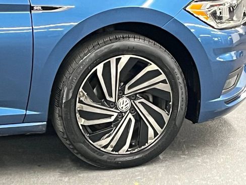Used 2019 Volkswagen Jetta SEL Premium image 37