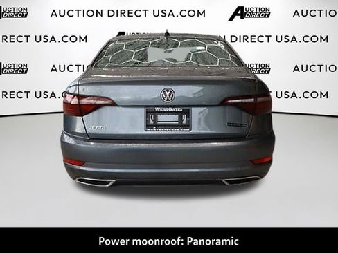 Used 2021 Volkswagen Jetta R-Line w/ R-Line Cold Weather Package image 6