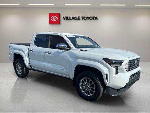 Certified 2025 Toyota Tacoma Limited image 7