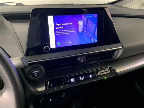 Used 2024 Toyota Prius LE image 6