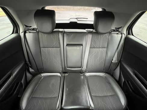 Used 2018 Chevrolet Trax LT w/ LT Convenience Package image 18