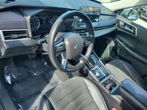 Used 2024 Mitsubishi Outlander SE AWD/4WD image 22
