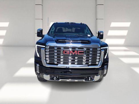 New 2025 GMC Sierra 3500 Denali w/ Denali Reserve Package image 2